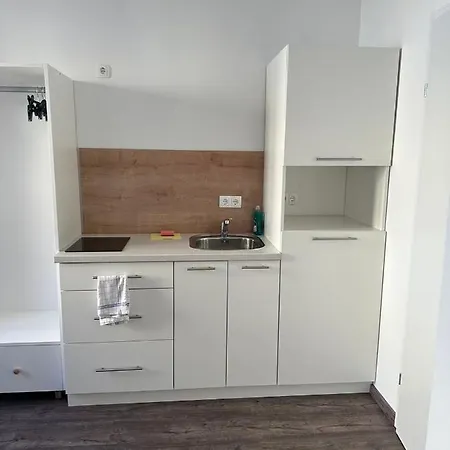 Zhang Apartment *