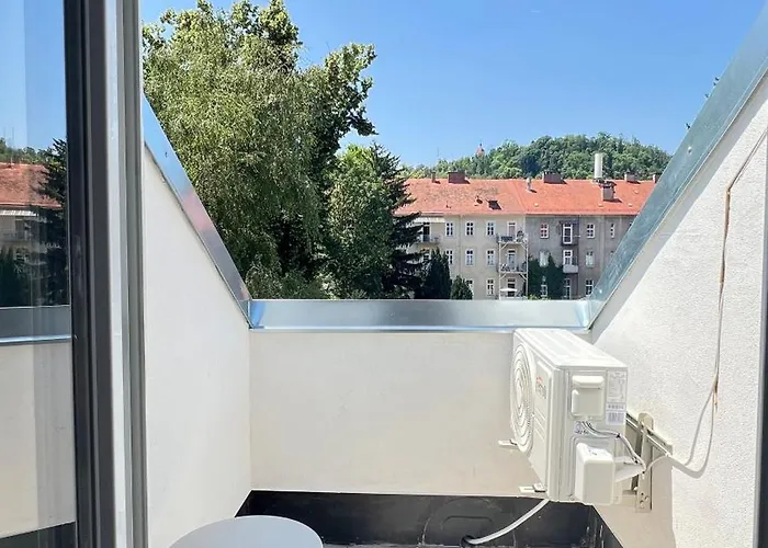 Zhang Διαμέρισμα *